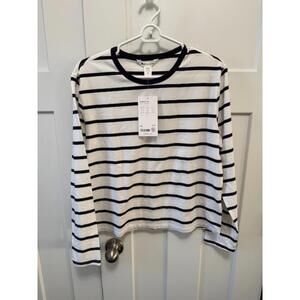 Athleta essential striped top black and white size medium long sleeve NWT